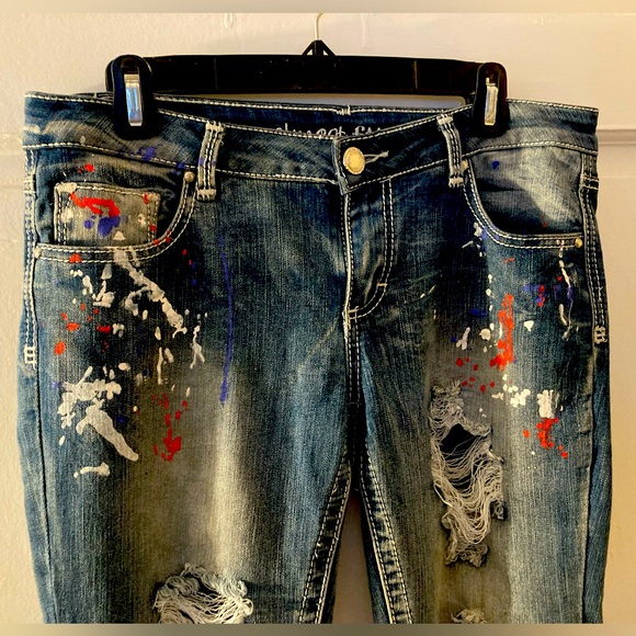 Almost Famous Denim - Almost Famous Red/white paint-splattered, distressed light blue jeans